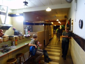 5.5-Auftritt-im-Restaurant